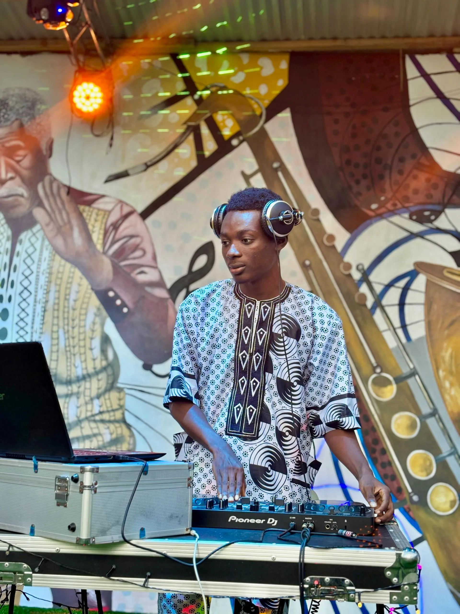 DERICK DJ