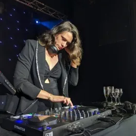 DJ Elisa Saxo