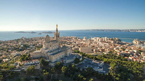 Image de DJ mariage Marseille : profils et prix dans le Sud